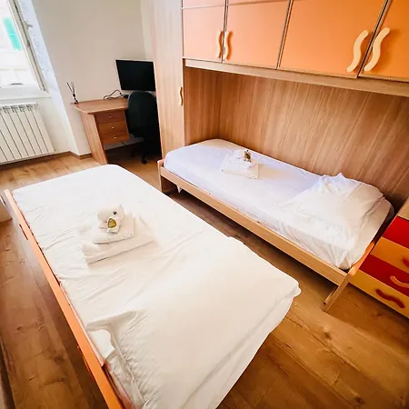 Domvs V Terrae Apartman La Spezia